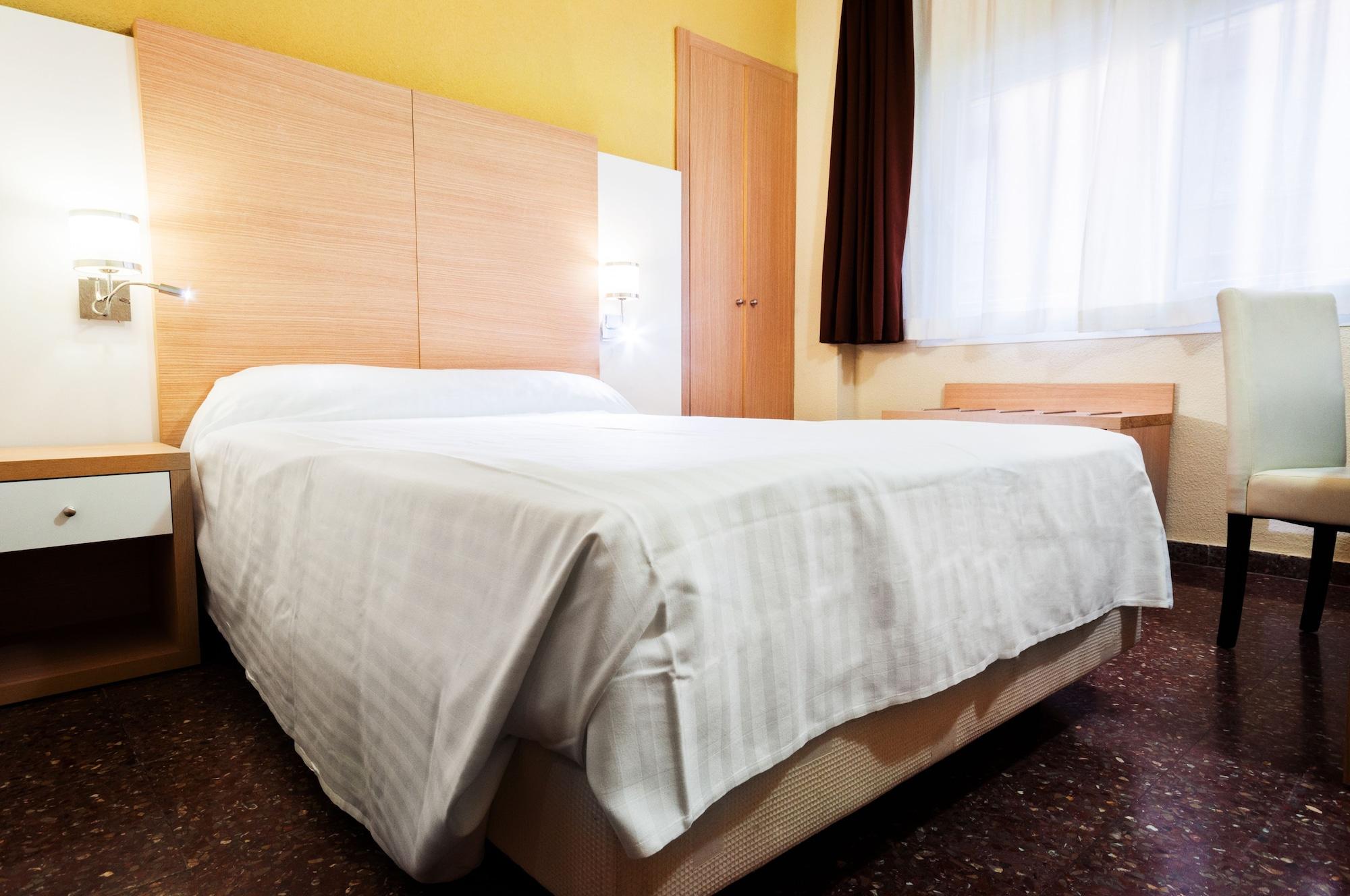 Hotel Fontana Plaza 3*
