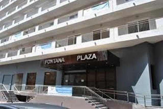 Fontana Plaza