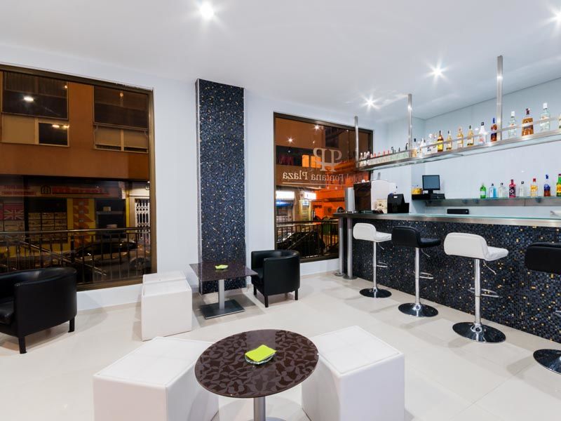 Fontana Plaza Hotel 3*