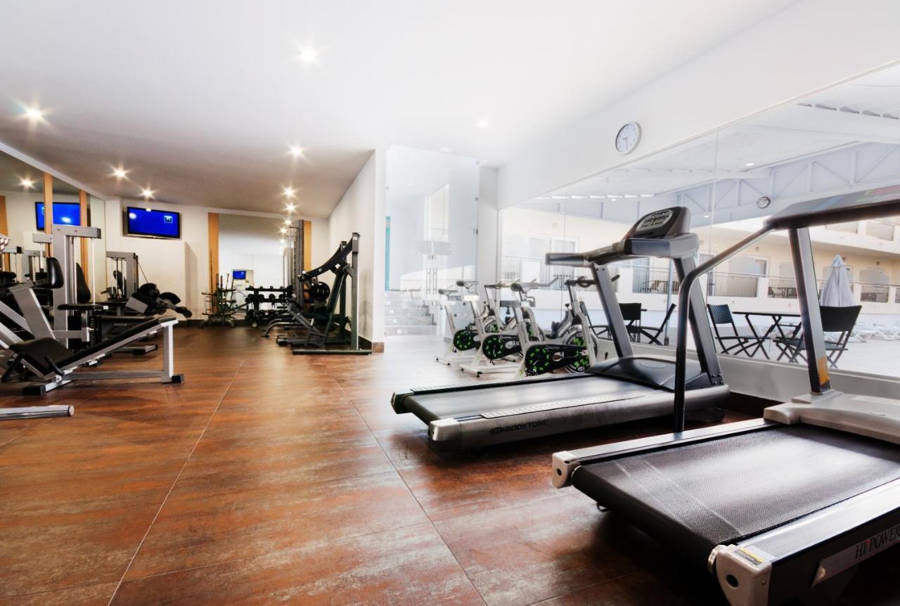 Fontana Plaza Hotel 3*