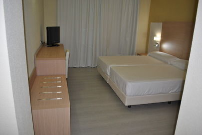 Fontana Plaza Hotel