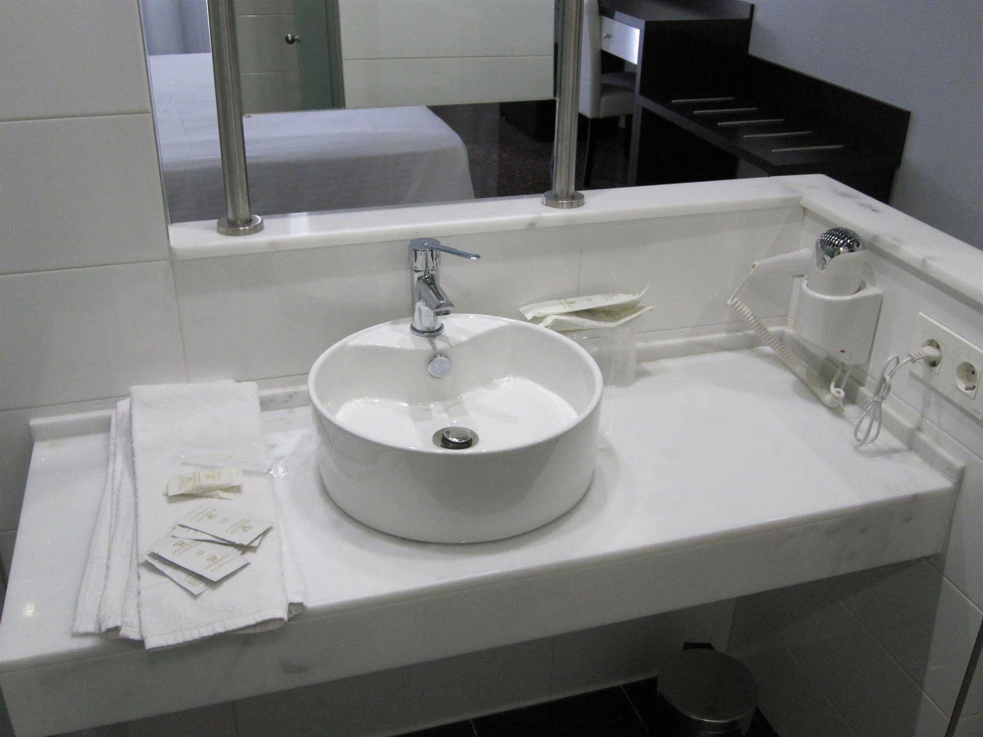 Hotel Fontana Plaza 3*